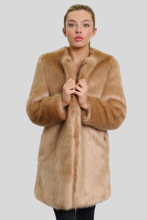 Classic Faux Fur Collar Coat – Jackets & Coats by Lumiark